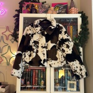 COW PRINT CROPPED FAUX FUR JACKET SIZE LARGE